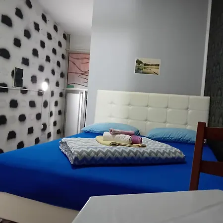 Em Apartament